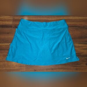 Women's Nike Teal Athletic Tennis Or Golf Skort Size Medium 8/10